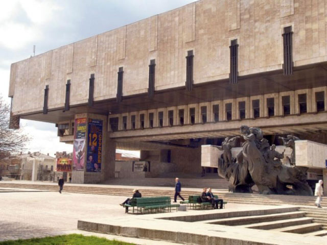 M. Lysenko Kharkiv Academic Opera and Ballet Theatre. There are many performance, concerts are conducted in this place.